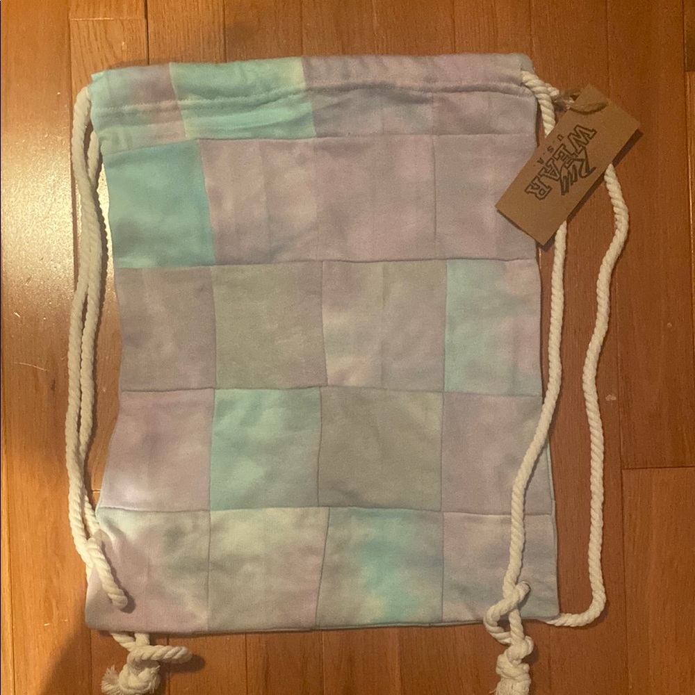 NWT Pastel Quilted Tie-Dye Drawstring Bag